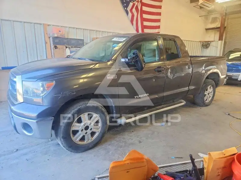 2011 Toyota TUNDRA photo