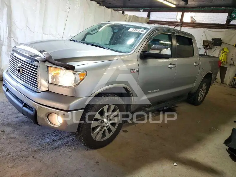2011 Toyota TUNDRA фото