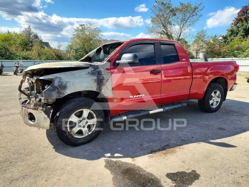 2011 Toyota TUNDRA photo