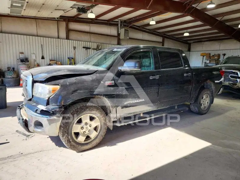 2011 Toyota TUNDRA photo