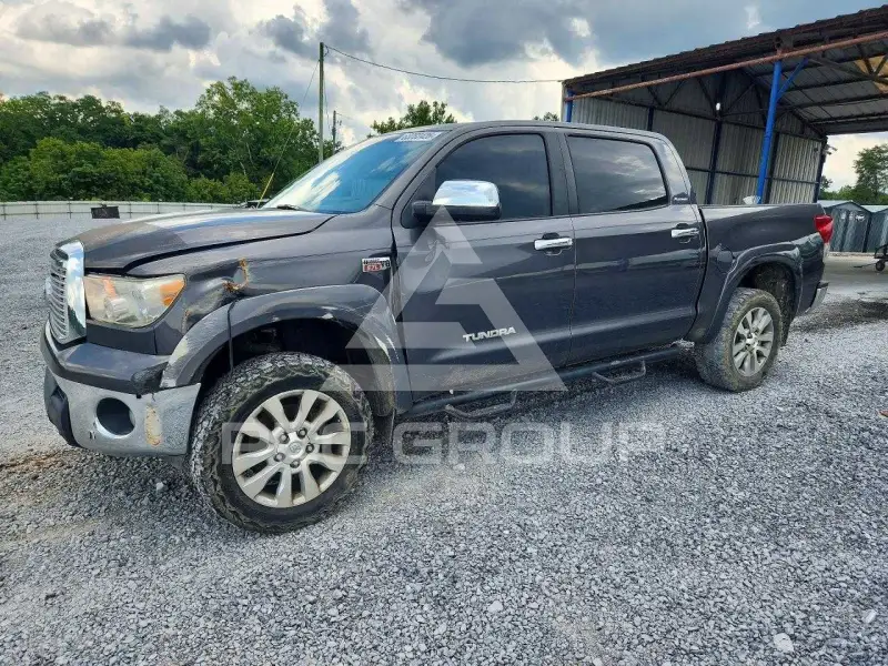 2011 Toyota TUNDRA photo