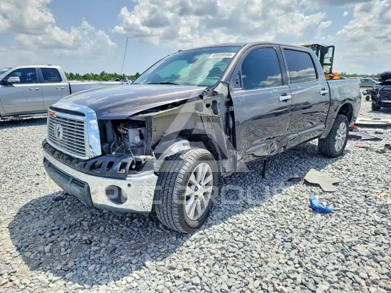 2011 Toyota TUNDRA фото