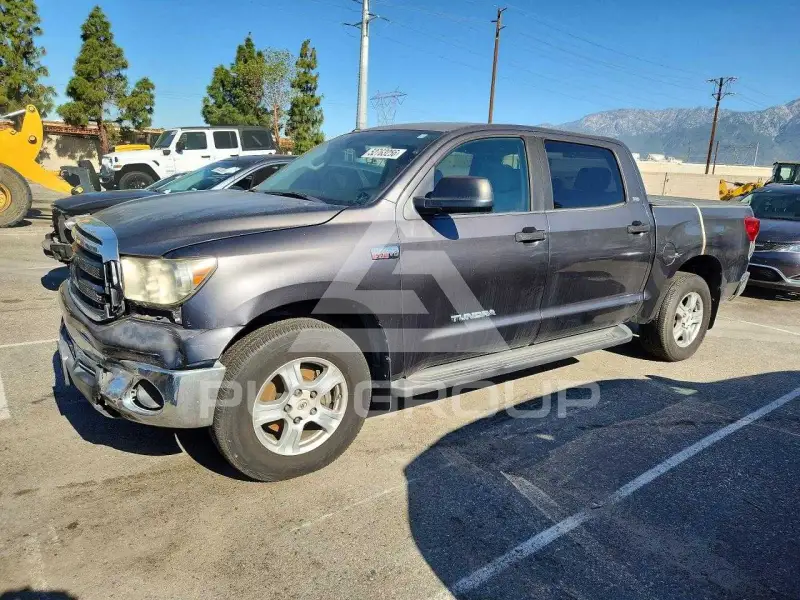 2011 Toyota TUNDRA photo