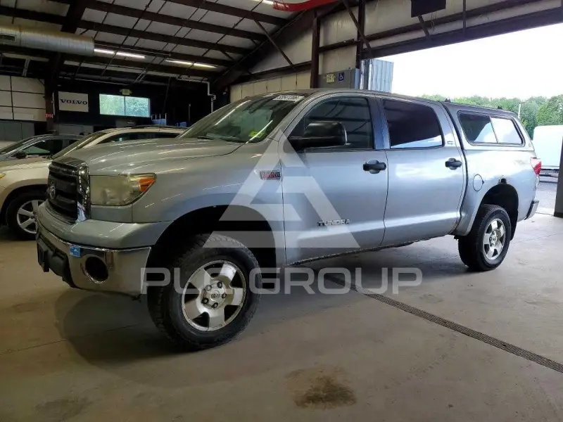 2011 Toyota TUNDRA photo