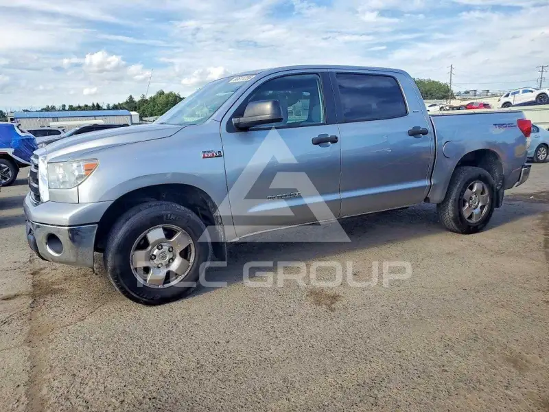 2011 Toyota TUNDRA фото