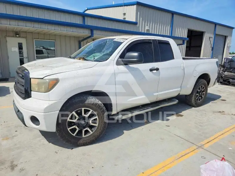 2011 Toyota TUNDRA фото