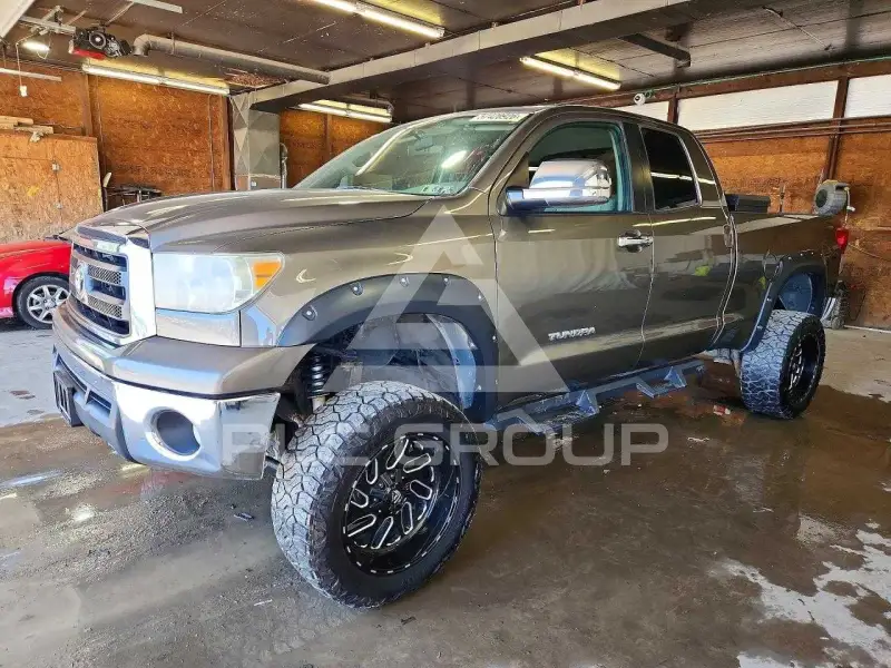 2011 Toyota TUNDRA фото