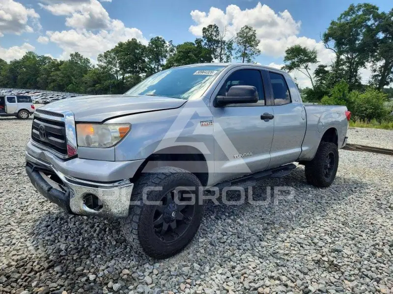 2011 Toyota TUNDRA photo