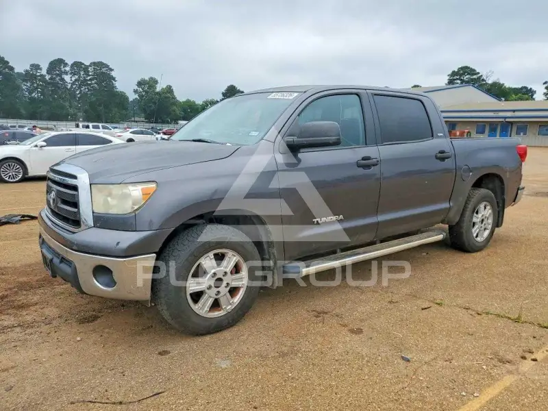 2011 Toyota TUNDRA photo