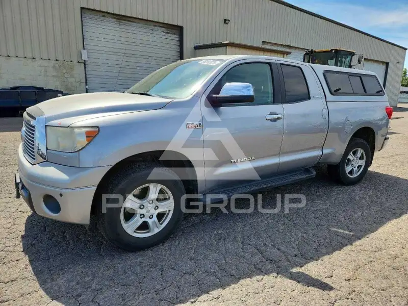 2011 Toyota TUNDRA фото