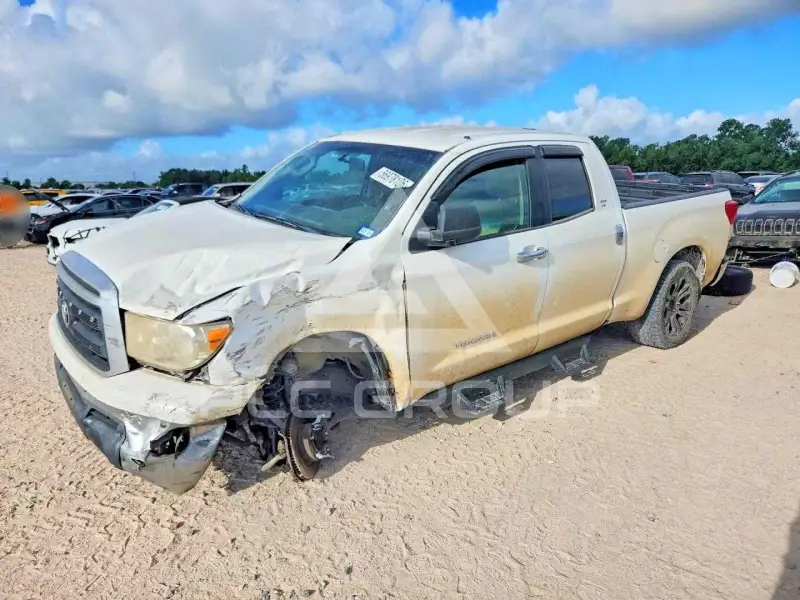 2011 Toyota TUNDRA photo