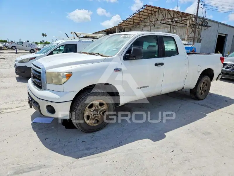 2011 Toyota TUNDRA фото