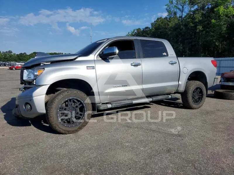 2011 Toyota TUNDRA photo