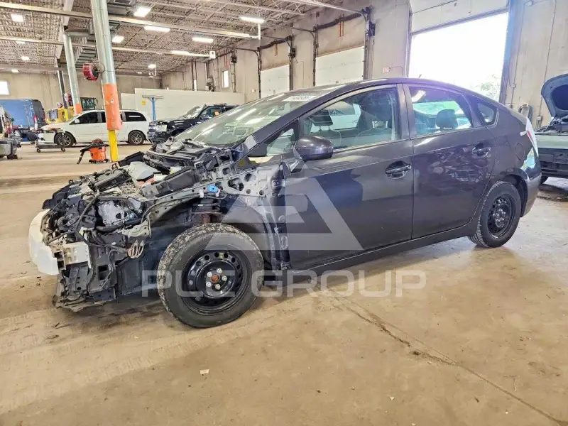 2011 Toyota PRIUS photo