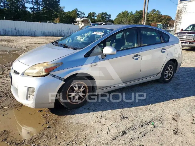 2011 Toyota PRIUS фото