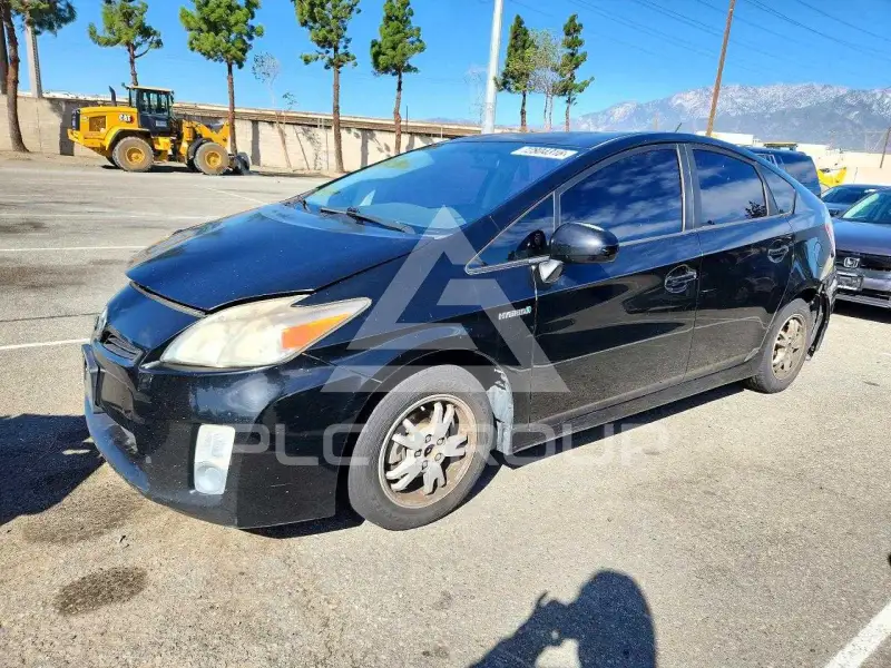 2011 Toyota PRIUS фото