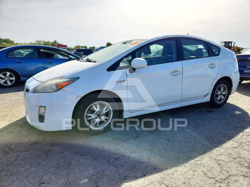 2011 Toyota PRIUS фото