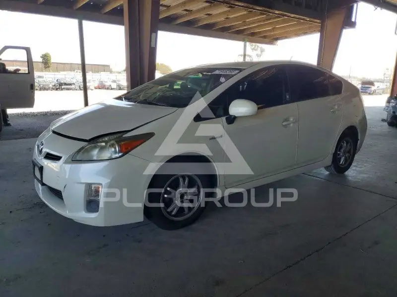 2011 Toyota PRIUS фото