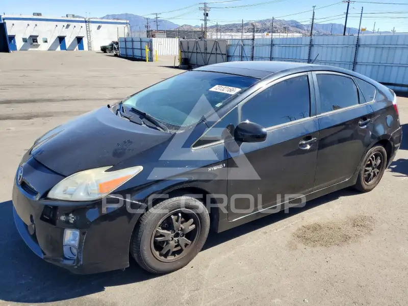 2011 Toyota PRIUS фото
