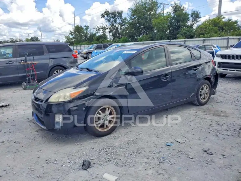 2011 Toyota PRIUS фото