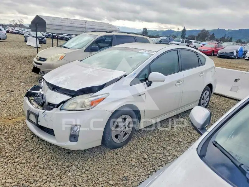 2011 Toyota PRIUS фото