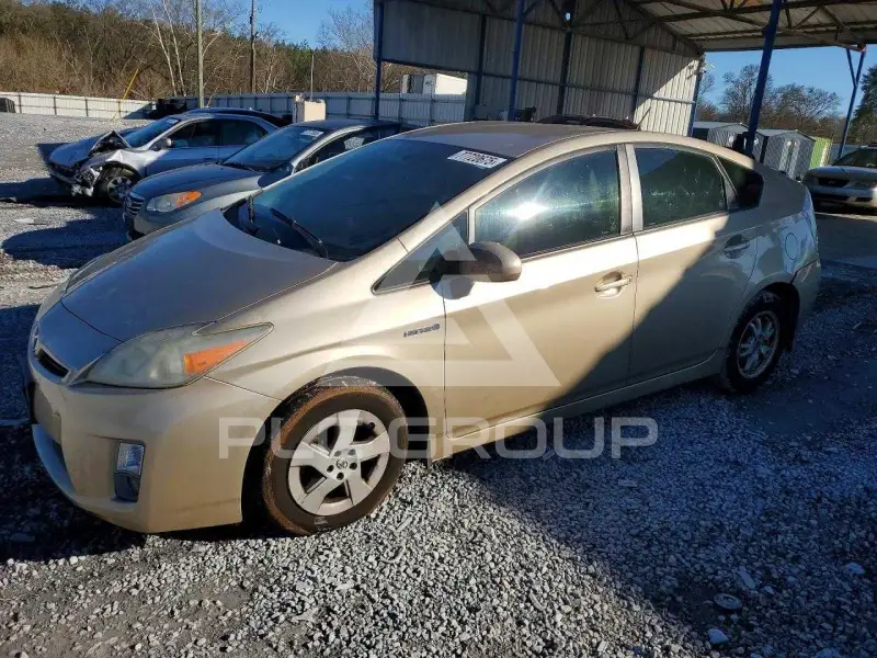2011 Toyota PRIUS фото