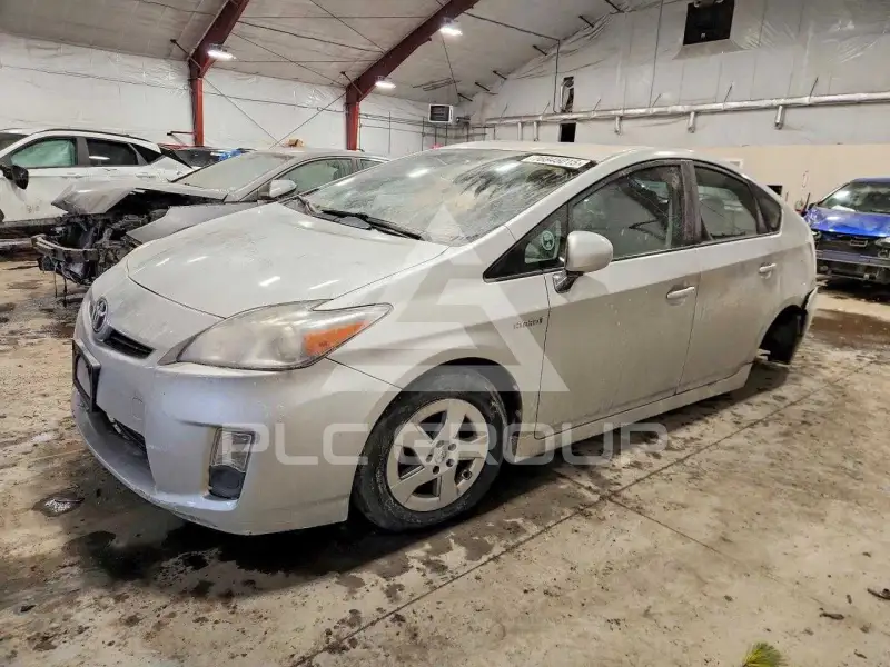 2011 Toyota PRIUS фото