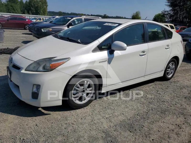 2011 Toyota PRIUS фото