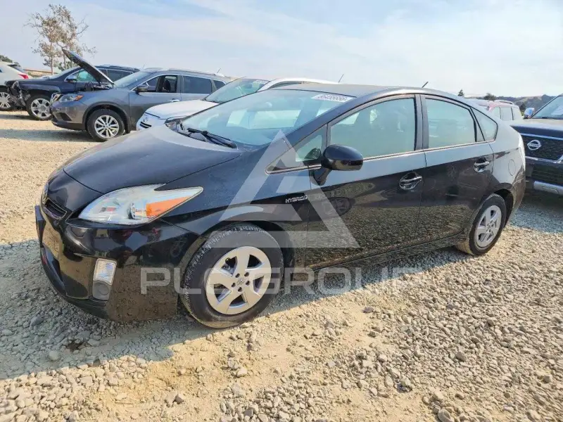 2011 Toyota PRIUS фото