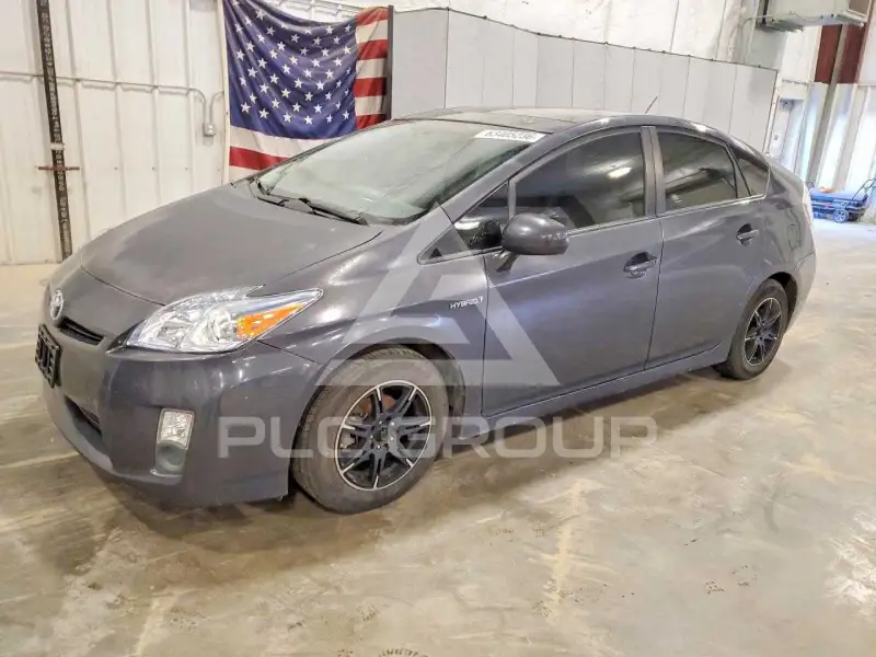 2011 Toyota PRIUS фото
