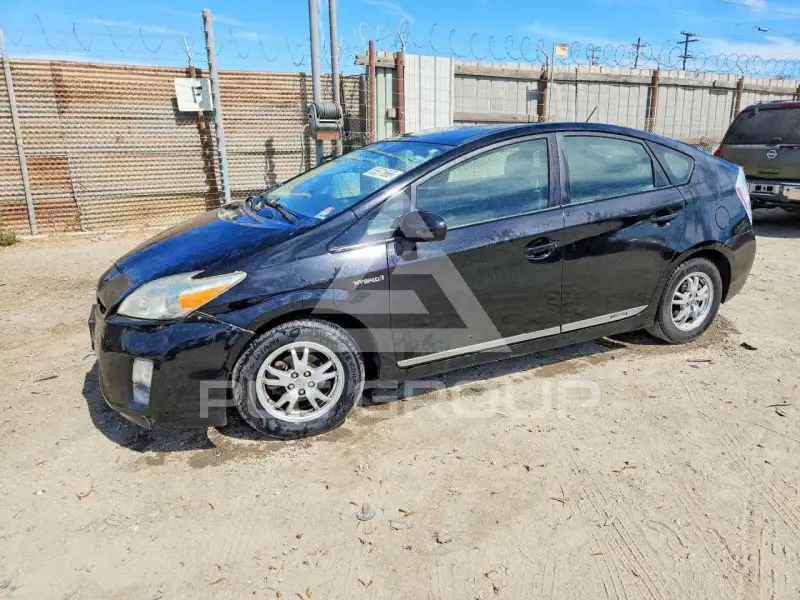 2011 Toyota PRIUS photo