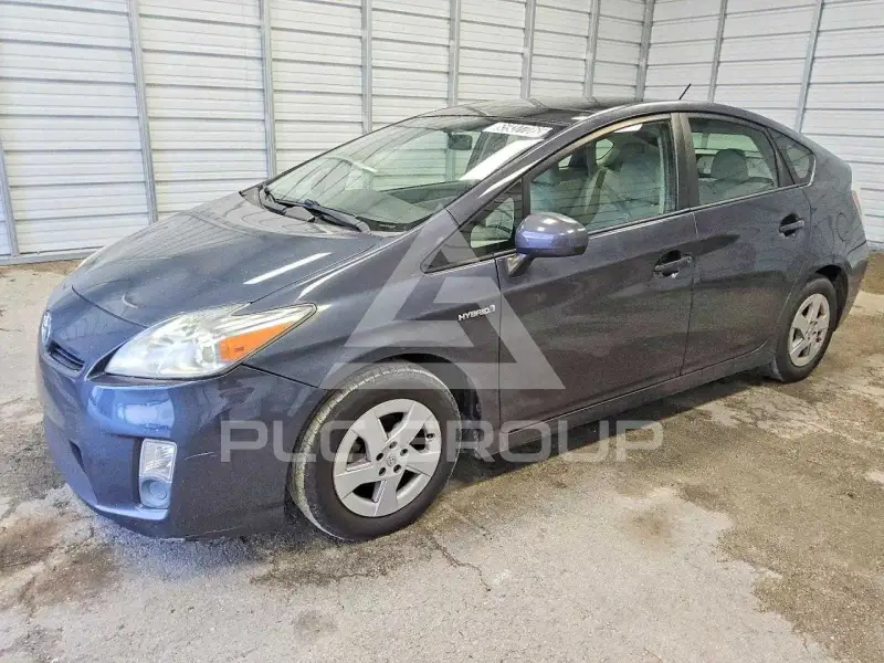2011 Toyota PRIUS фото