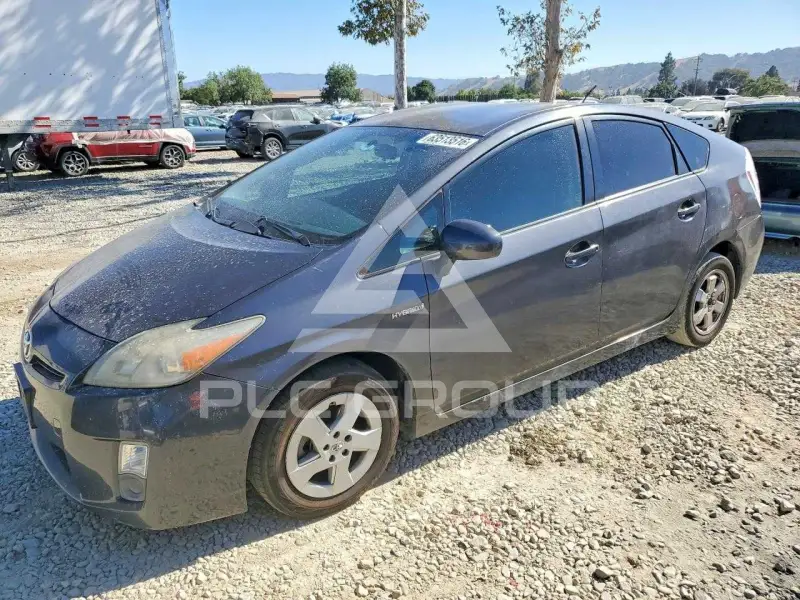 2011 Toyota PRIUS фото