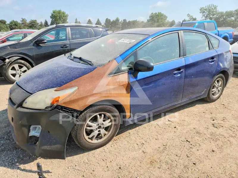 2011 Toyota PRIUS фото