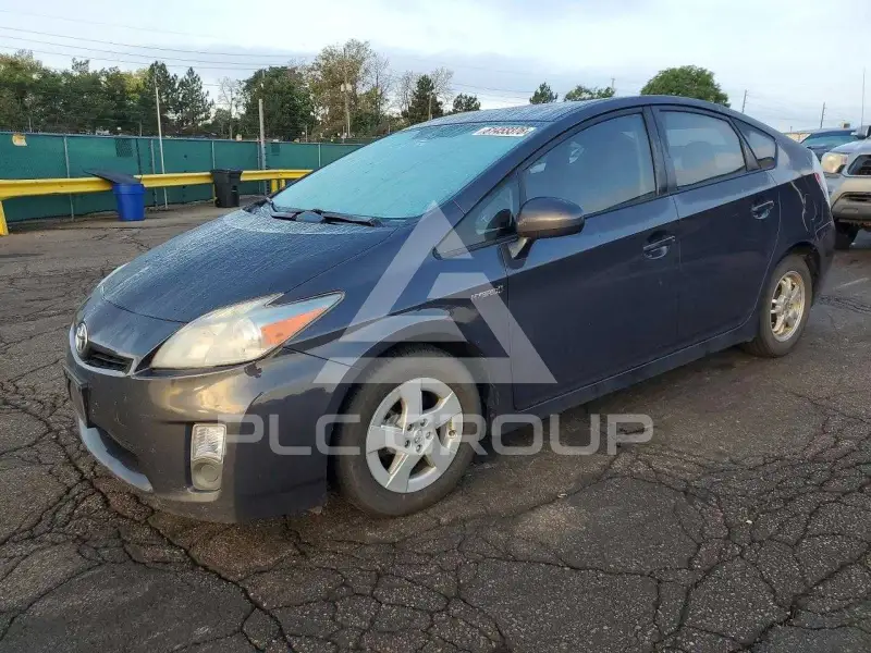 2011 Toyota PRIUS фото