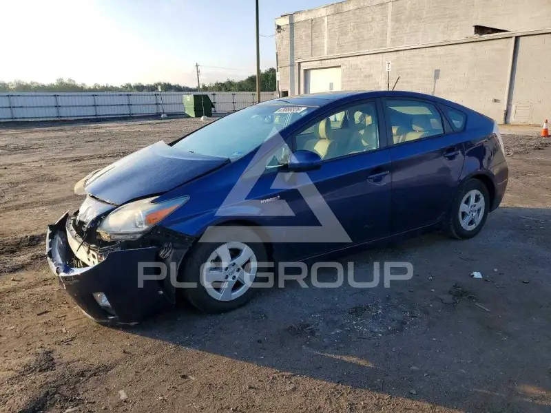 2011 Toyota PRIUS фото