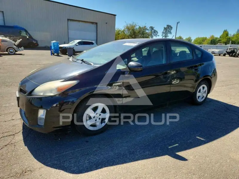 2011 Toyota PRIUS photo
