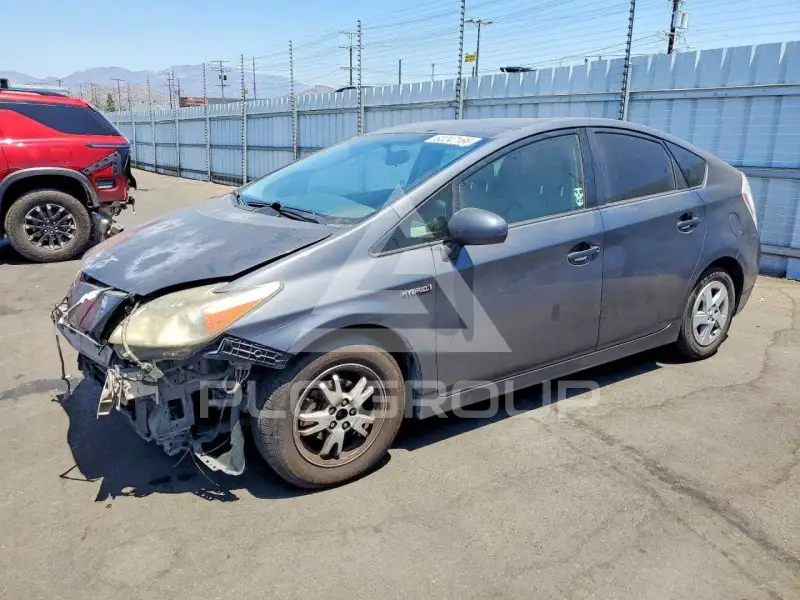 2011 Toyota PRIUS photo
