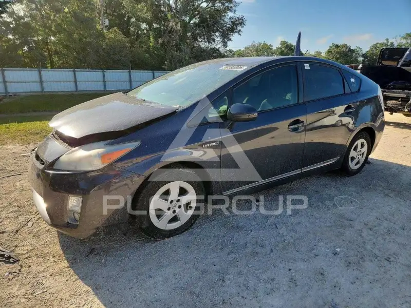 2011 Toyota PRIUS фото