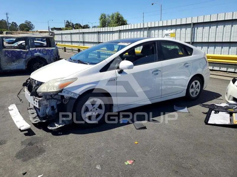 2011 Toyota PRIUS photo