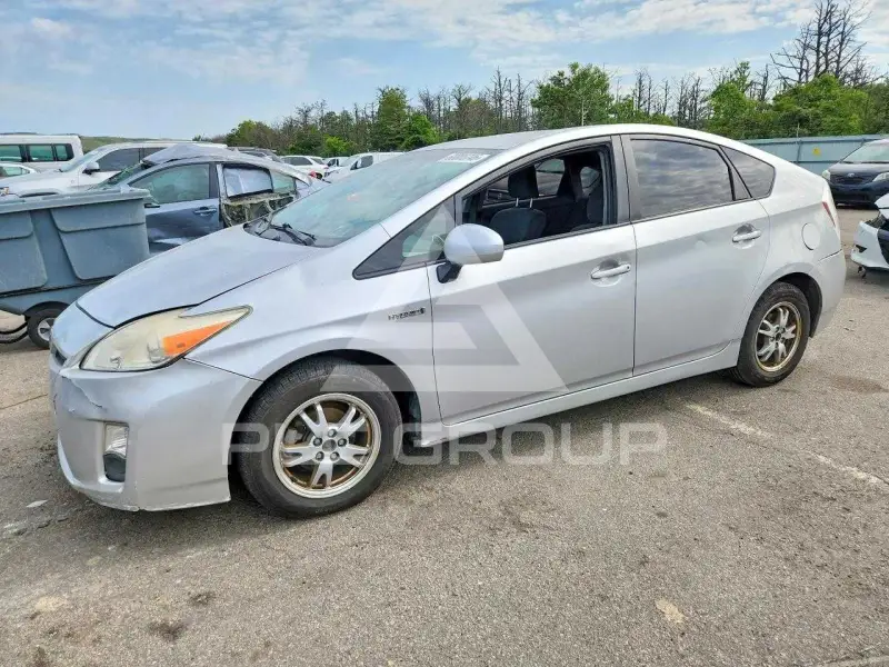 2011 Toyota PRIUS photo