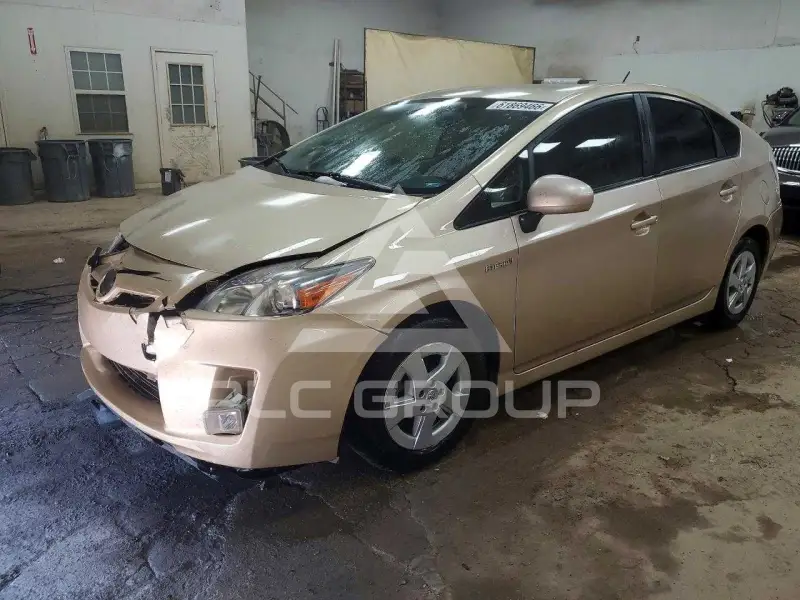 2011 Toyota PRIUS фото