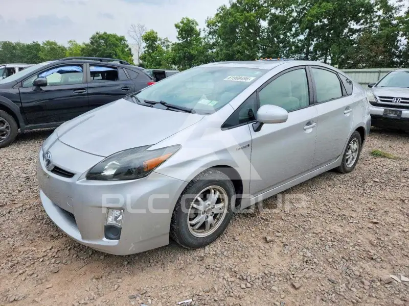 2011 Toyota PRIUS фото