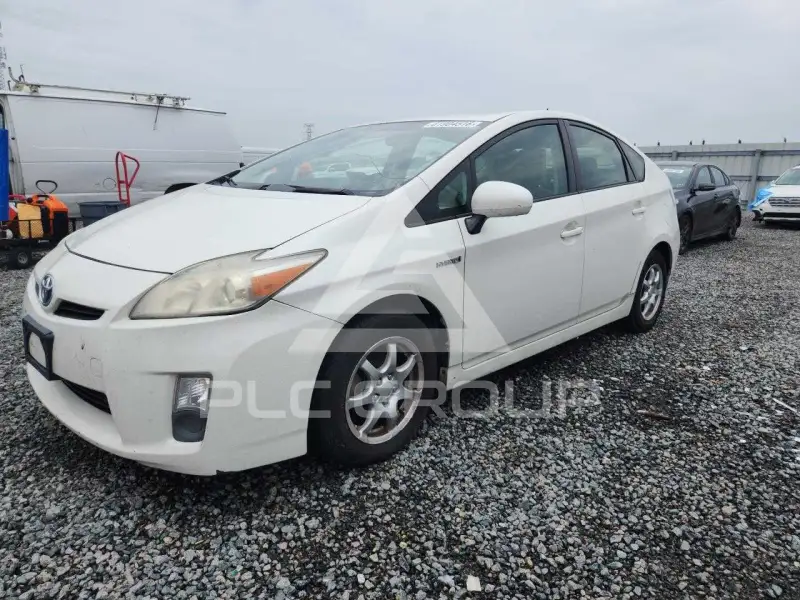 2011 Toyota PRIUS фото