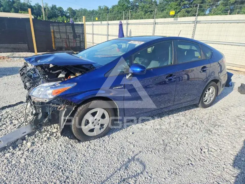 2011 Toyota PRIUS фото