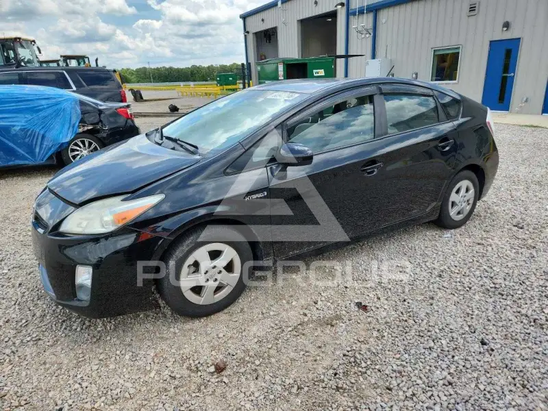 2011 Toyota PRIUS фото