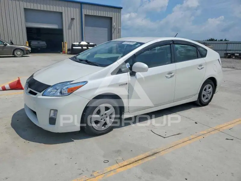 2011 Toyota PRIUS фото