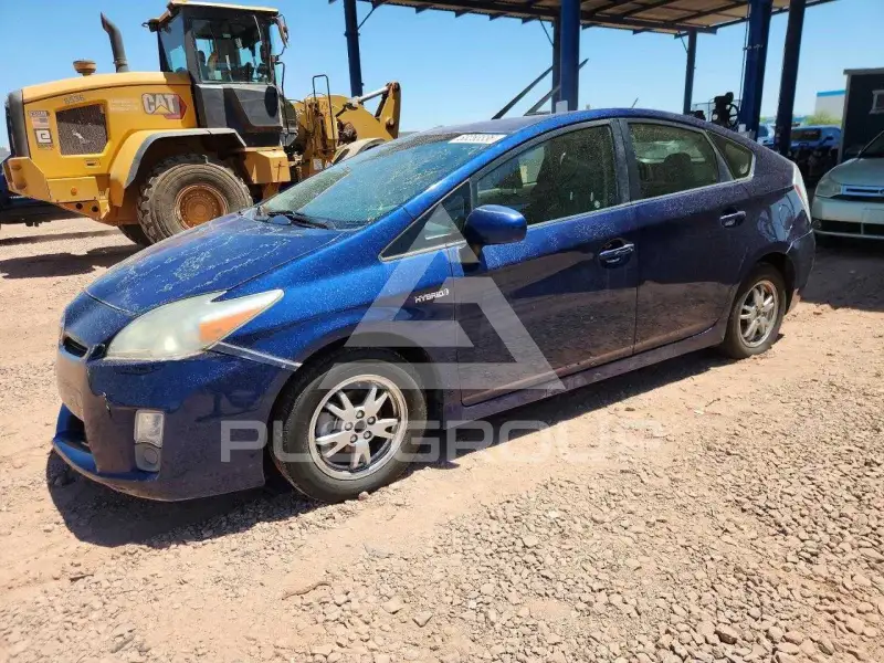 2011 Toyota PRIUS фото