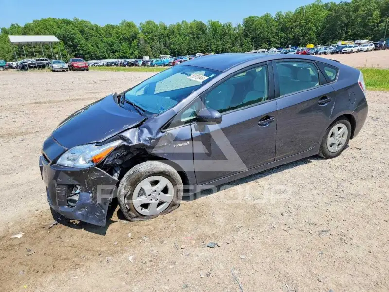 2011 Toyota PRIUS фото