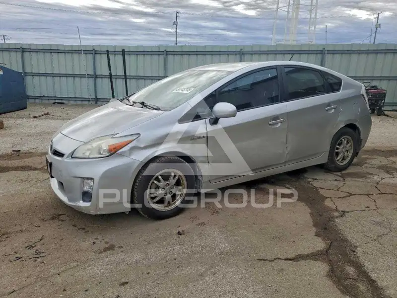 2011 Toyota PRIUS фото